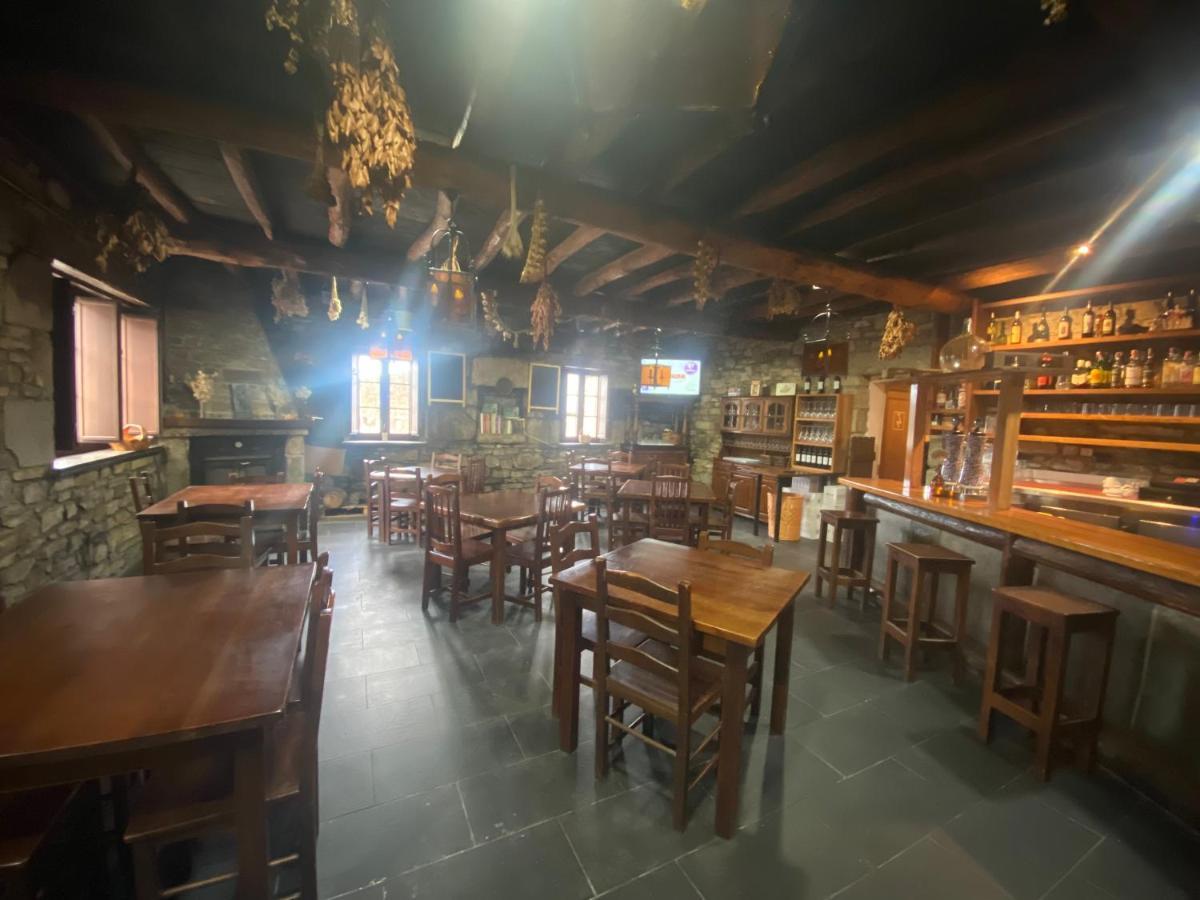 La Venta Celta Hotel O Cebrero Ngoại thất bức ảnh