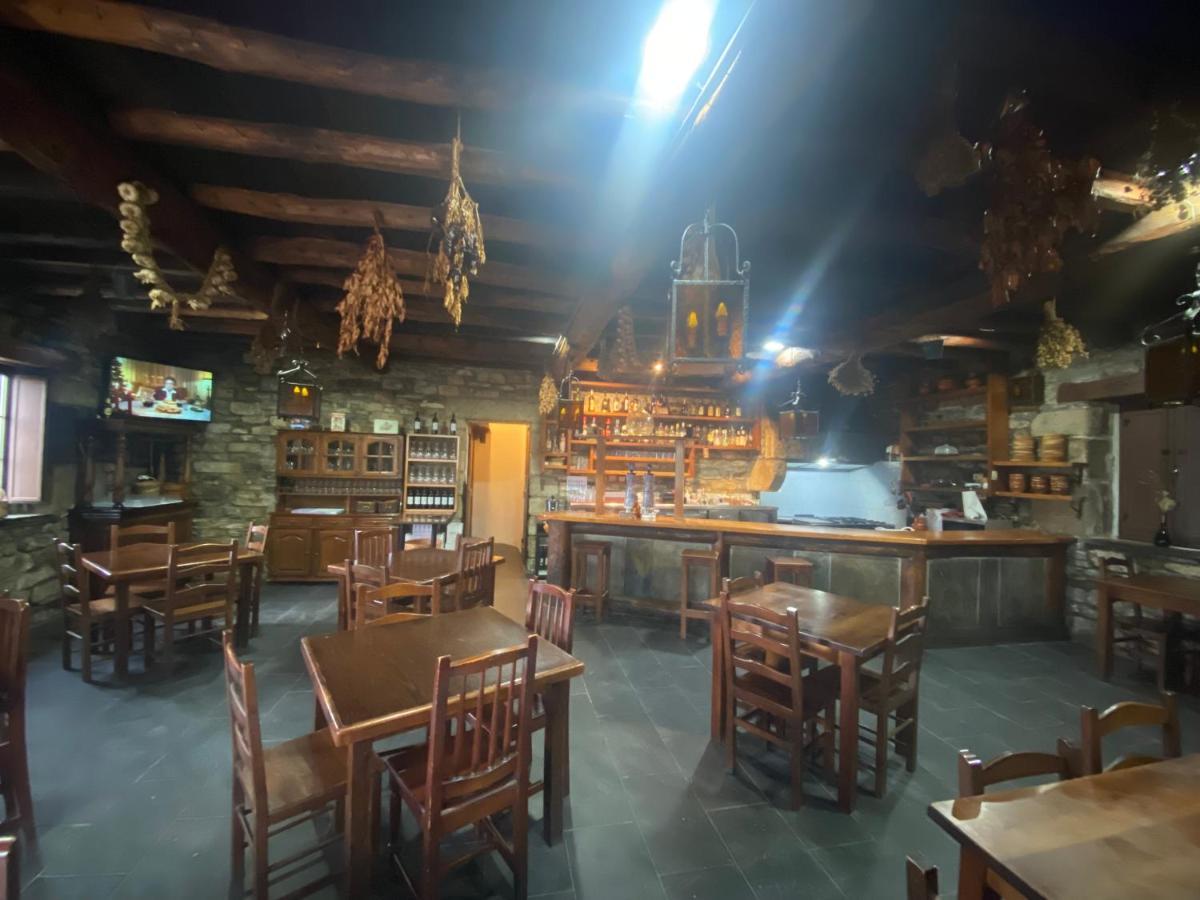 La Venta Celta Hotel O Cebrero Ngoại thất bức ảnh